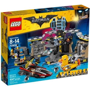 Lego Batcave Break-In 70909