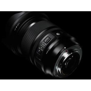 Sigma 24-70mm f/2.8 Art OS HSM DG