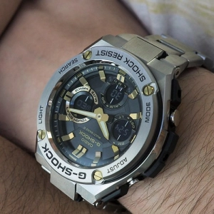 Casio G-Shock GST-W110D-7A