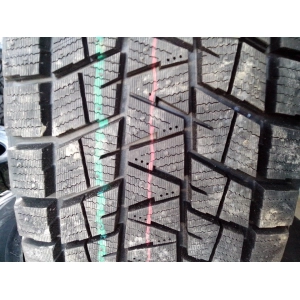 Bridgestone Blizzak DM-V1 255/60 R18 112R