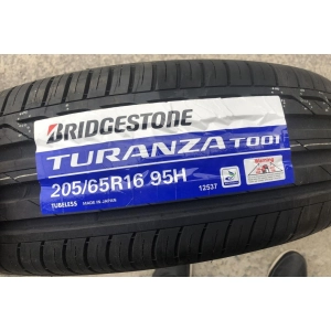 Bridgestone Turanza T001 215/80 R15 102S