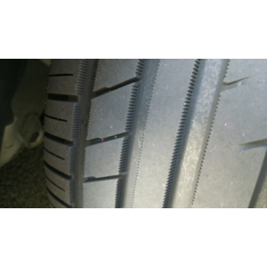 Neumáticos Zeetex HP 2000 215/60 R17 96H