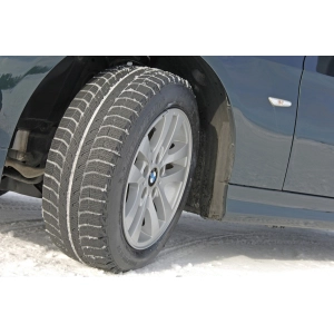 Michelin X-Ice Xi 2 215/70 R15 98T