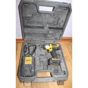 DeWALT DCF815D2