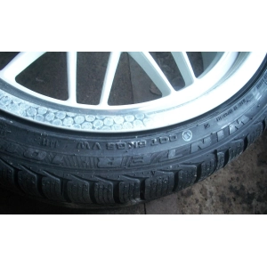 Achilles Winter 101 215/55 R16 97H