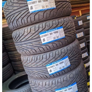 Triangle TR968 245/35 R20 95V