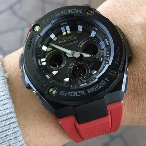 Casio G-Shock GST-W300G-1A9