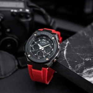 Casio G-Shock GST-W300G-1A9