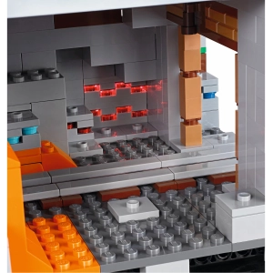 Lego The Mountain Cave 21137