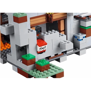 Lego The Mountain Cave 21137