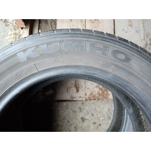 Kumho Solus KH17