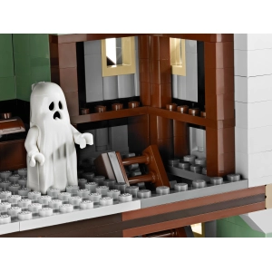 Lego Haunted House 10228