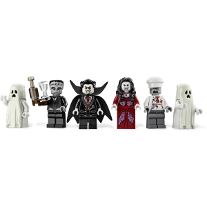 Lego Haunted House 10228