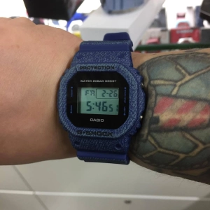 Casio G-Shock DW-5600DE-2