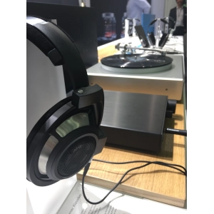 Sennheiser HDV 820