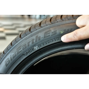 Yokohama BluEarth-Es ES32 175/65 R14 82T