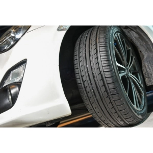 Yokohama BluEarth-Es ES32 175/65 R14 82T