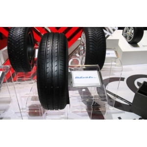 Yokohama BluEarth-Es ES32 175/65 R14 82T