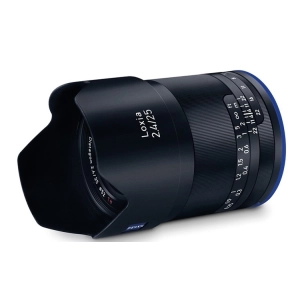 Carl Zeiss