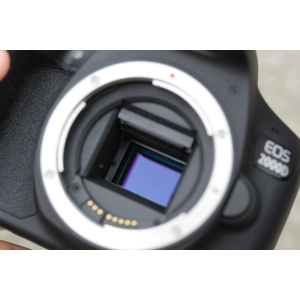 Canon EOS 2000D body