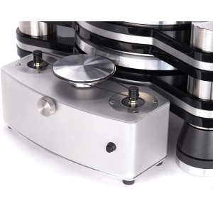 VPI Titan