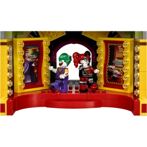 Lego The Joker Manor 70922