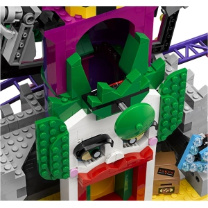 Lego The Joker Manor 70922