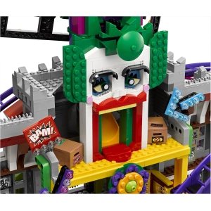 Lego The Joker Manor 70922