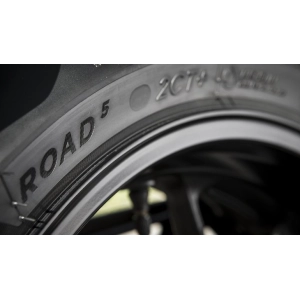 Michelin Pilot Road 5 120/60 ZR17 55W