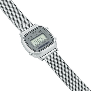 Casio LA-670WEM-7