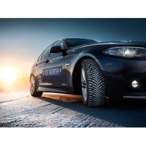 Michelin X-Ice North 4 215/65 R16 102T