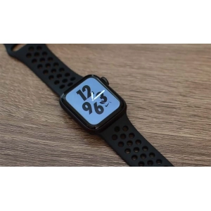 Apple Watch 4 Nike+ 44 mm