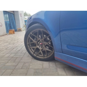 Japan Racing JR18 7x17/5x100 ET40 DIA73,1