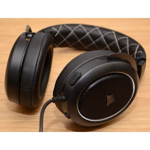 Corsair HS60 Surround