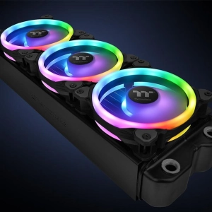 Thermaltake Riing Trio 12 RGB TT Premium