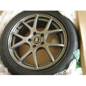 Bridgestone Blizzak LM-32