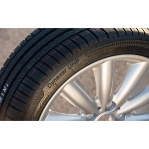 Kleber Dynaxer UHP 235/45 R17 97Y