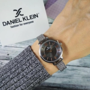 Daniel Klein DK11897-2