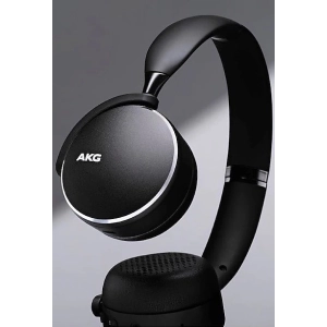 AKG Y500