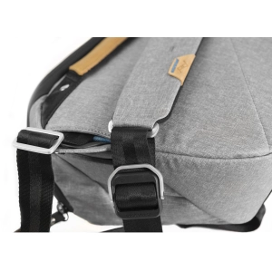 Peak Design Everyday Sling 10L