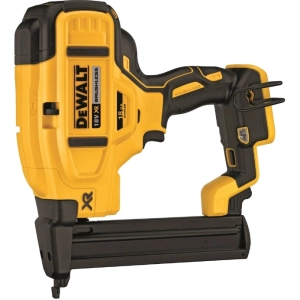 Grapadora de obra DeWALT DCN681N