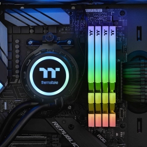 Thermaltake TOUGHRAM RGB 2x8Gb