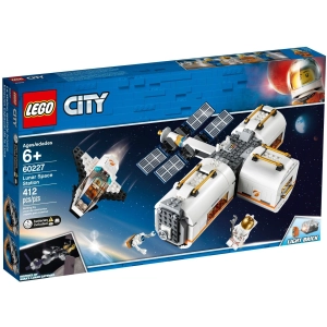 Lego Lunar Space Station 60227