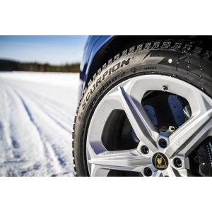 Pirelli Scorpion Ice Zero 2