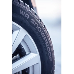 Nokian WR Snowproof 175/65 R15 84T