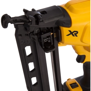 DeWALT DCN660N