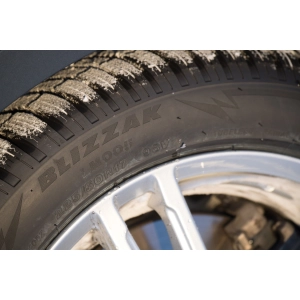 Bridgestone Blizzak LM005 265/50 R19 110V