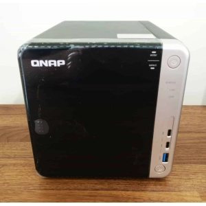 QNAP TS-453BT3-8G