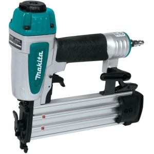 Grapadora de construcción Makita AF505N