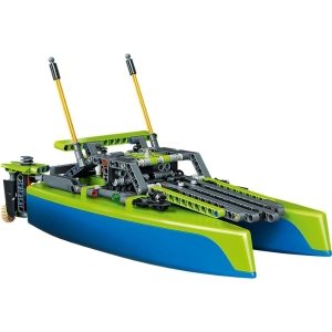 Lego Catamaran 42105